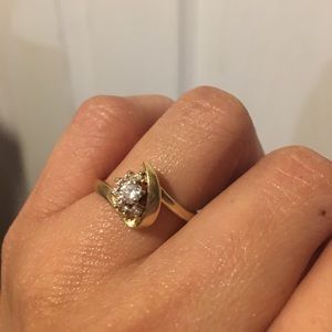 14K VINTAGE 1 CARAT REAL DIAMONDS YELLOW GOLD RING